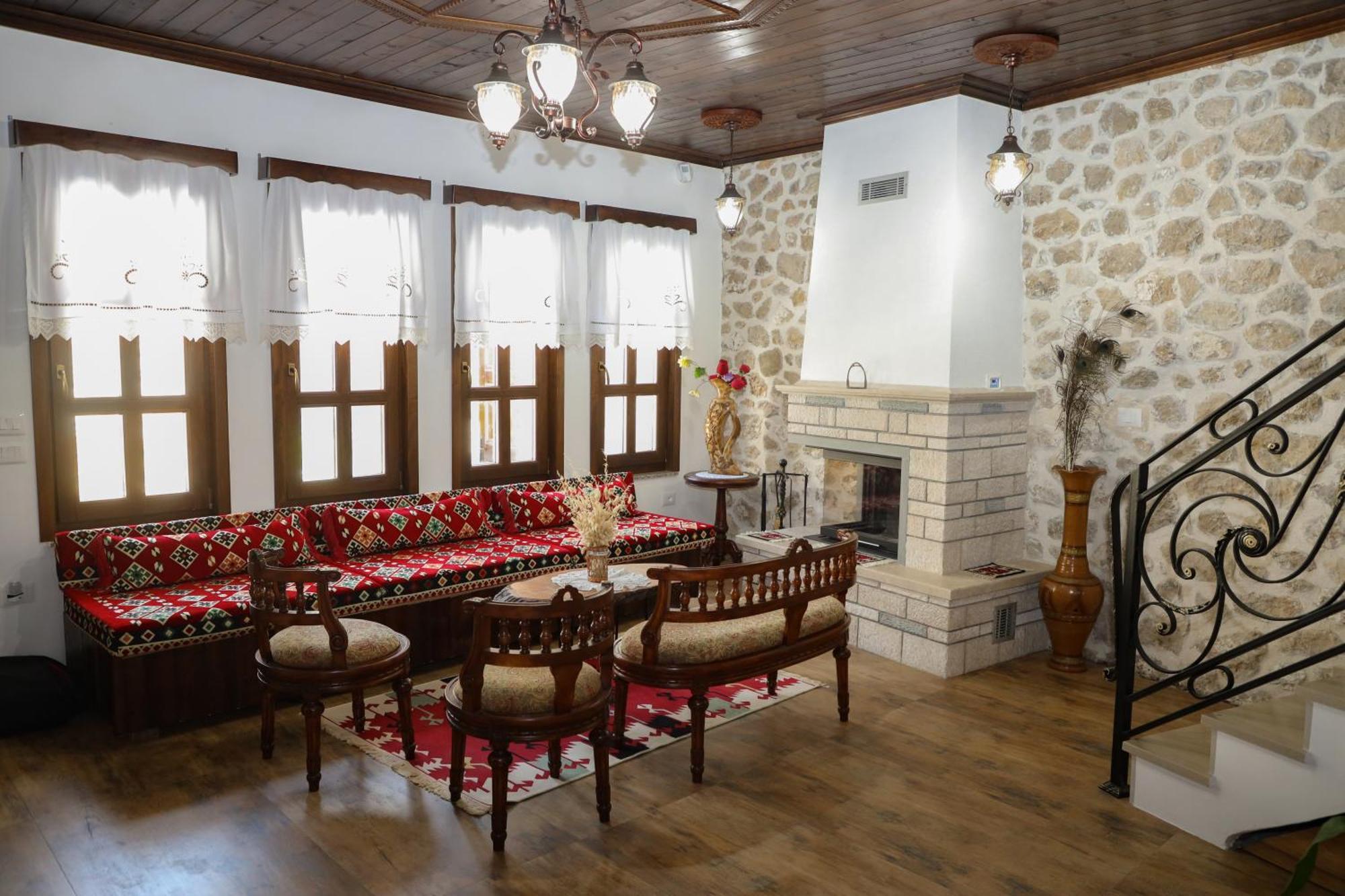 Hotel The House Of Dollma , Inside Kruja Castle Exterior foto